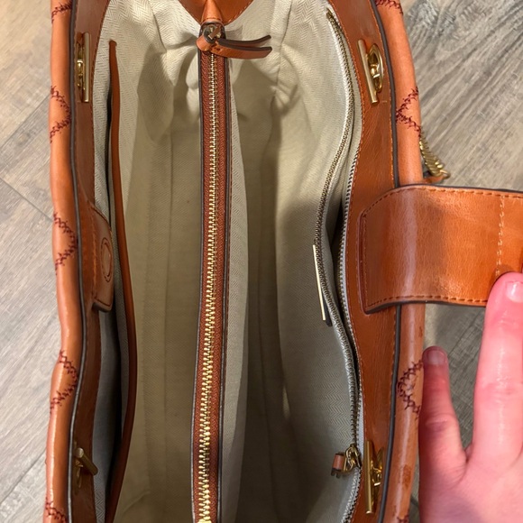 Tory Burch Tan Quilted Tote with Gold Chain - Picture 3 of 3